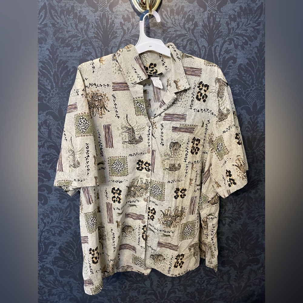 Unique Vintage Tiger Button Down - image 1